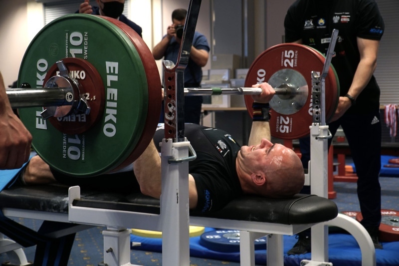 foto:XXIII Ogólnopolskie Integracyjne Zawody w Wyciskaniu Sztangi Leżąc
